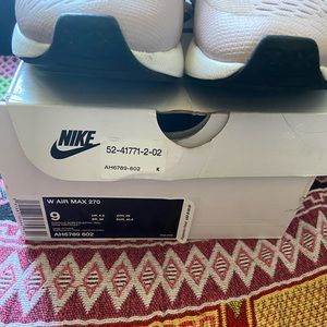 Nike Air Max 270